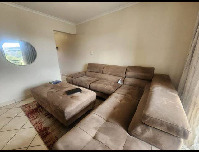 2 BEDROOM APARTMENT FOR SALE IN BUCCLEUCH